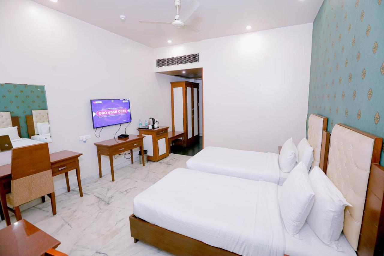 Hotel Leela Grande Karnāl Esterno foto